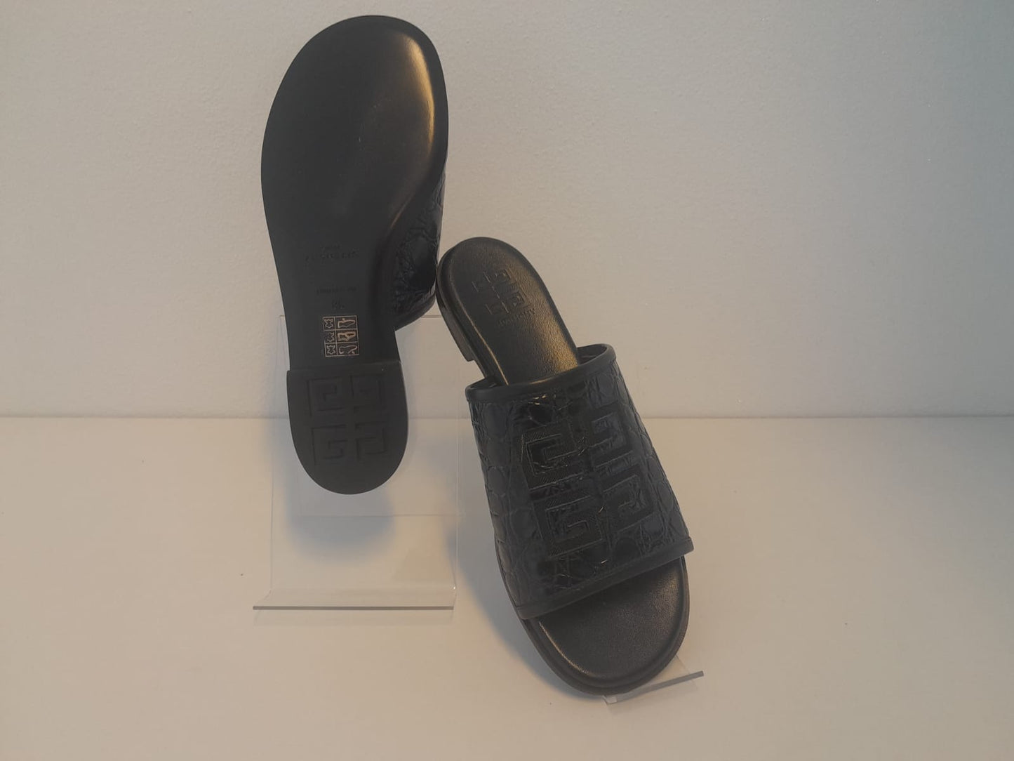 Ciabattina Givenchy